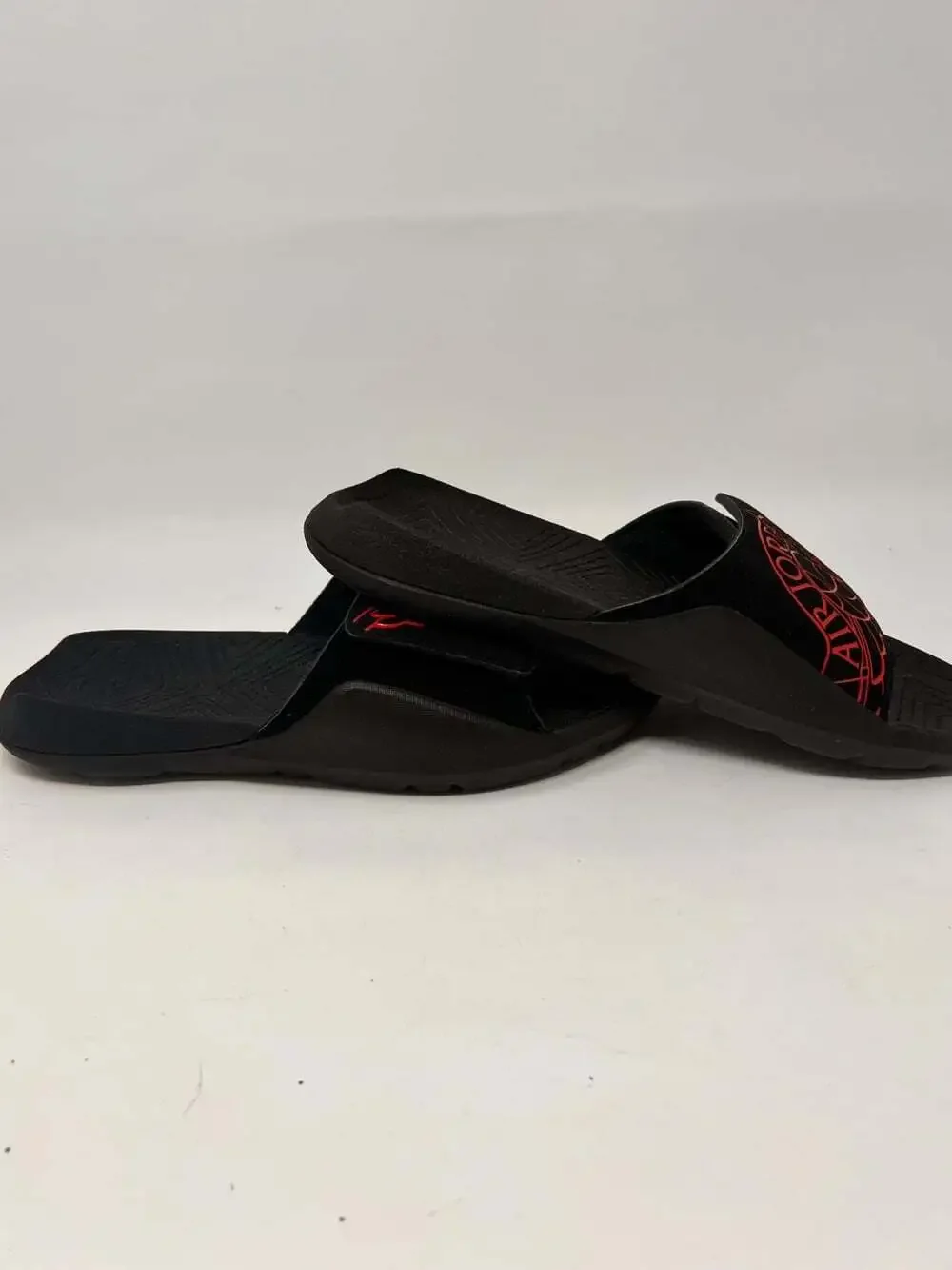 Nike Air Jordan Hydro 7 Bred Slides Black Red Wings Men's Size 11 AA2517-062